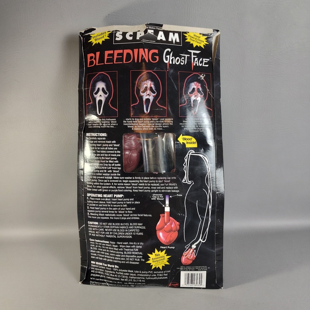 Vintage 1997 Fun World Scream Bleeding Ghost Face Mask w/ Heart Blood Pump - Picture 3 of 16